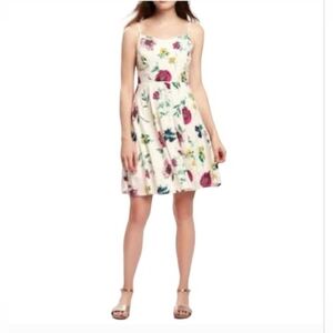 Old Navy Medium Fit And Flare Off White Floral.Dress